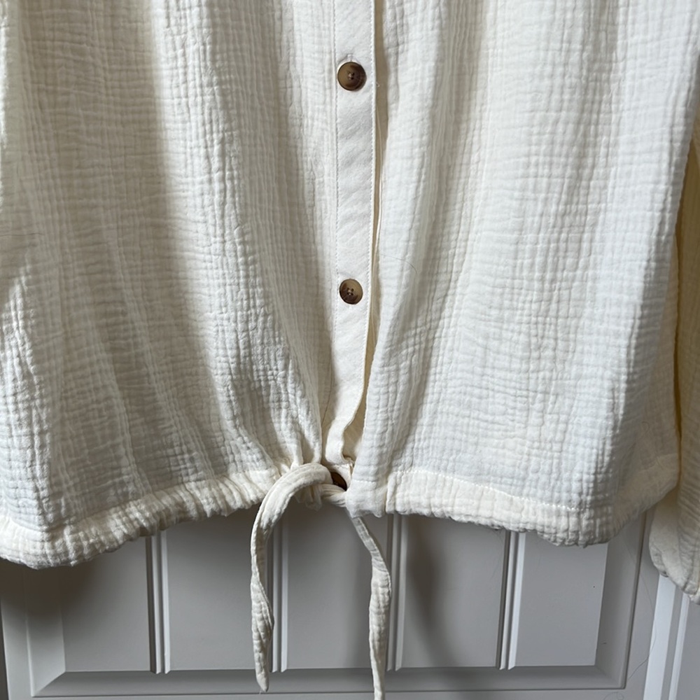 Cream blouse - Picture 2 of 4